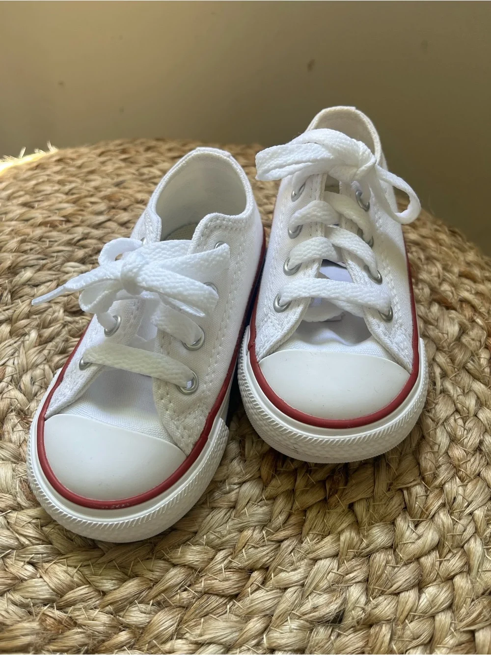 Converse Kids White Canvas Low-Top Sneakers with Red Stripe